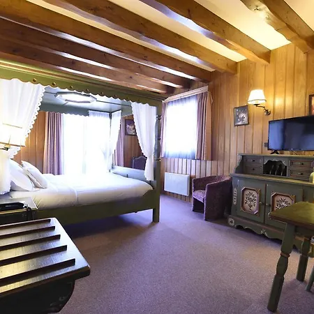 Et Du Scharrach Otel